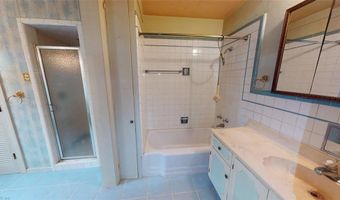 808 W South St, Ahoskie, NC 27910
