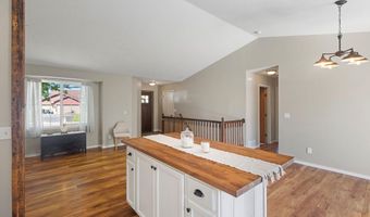 741 Morrison Ave S, Annandale, MN 55302