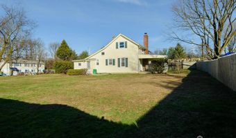 2 Woodbrook Dr, Aberdeen, NJ 07747