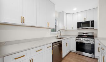 2316 FORT Dr, Alexandria, VA 22303