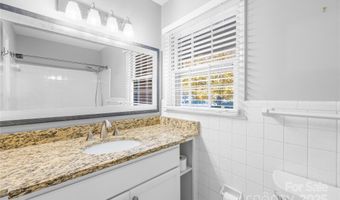 3420 Woodleaf Rd, Charlotte, NC 28205