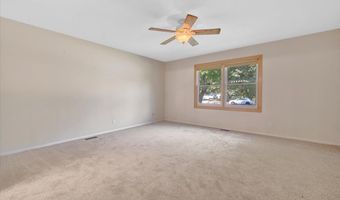 721 Brentwood Ct, Algonquin, IL 60102