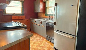 10 Elm Blvd, Babbitt, MN 55706
