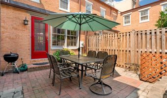 147 W HILL St, Baltimore, MD 21230
