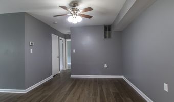 304 Wellington Pl, Aberdeen, NJ 07747