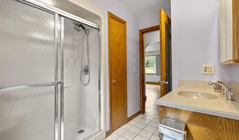 362 Wakelee Ave, Ansonia, CT 06401