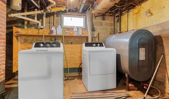 103 Green St, Augusta, ME 04330