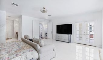 32 Princeville Ln, Las Vegas, NV 89113