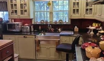 61 Orchard Rd, Chesterfield, NH 03446