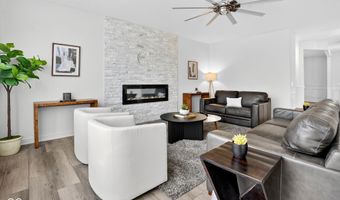 1081 Park Ct, Avon, IN 46123