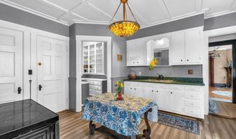 21 Laurel Ave, Auburn, ME 04210
