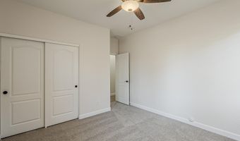 180 W ROADRUNNER Dr, Chandler, AZ 85286