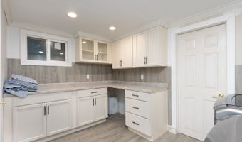 1340 Yellowstone Pkwy, Algonquin, IL 60102