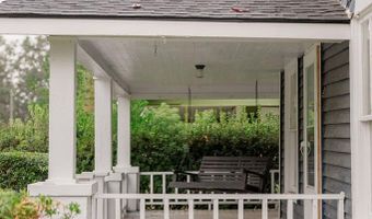 273 Holmesville Ave, Baxley, GA 31513