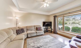 206 W Hintz Rd, Arlington Heights, IL 60004
