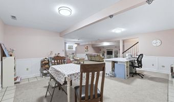 303 Hunters Rdg, Auburn, IN 46706