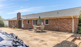 112 Shoally Park Dr, Boiling Springs, SC 29316