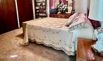 Spacious 4-Bedroom Home on 2.38 Acres with Country Charm, Ardmore, OK 73401