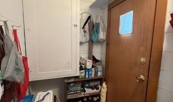912 S Lloyd St, Aberdeen, SD 57401