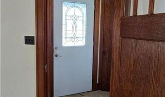 212 E 5th St, Albert Lea, MN 56007