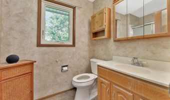 420 Renee Dr, Andover, KS 67002