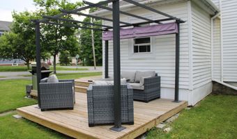 12 Fourteenth St, Bangor, ME 04401