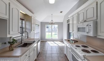 212 Bedford Dr, Brandon, MS 39047
