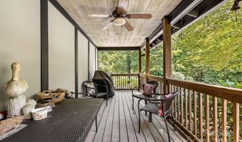 28 Trafalgar Cir, Asheville, NC 28805
