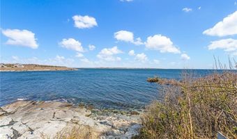 7 Clarkes Village Rd, Jamestown, RI 02835