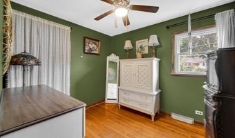 325 S Wisconsin Ave, Addison, IL 60101