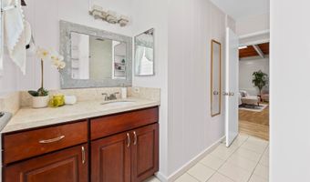 98-822 Kaamilo St, Aiea, HI 96701