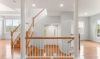 21610 MONMOUTH Ter, Ashburn, VA 20147