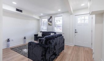 4702 MEADE St NE, Washington, DC 20019