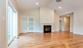 18 Hampton Rd 21, Coventry, RI 02816