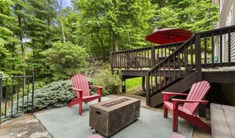 12 Logans Way, Danbury, CT 06811