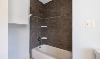 8905 HEMPSTEAD Ave, Bethesda, MD 20817