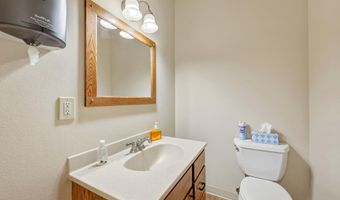 58 E Benteen St, Buffalo, WY 82834