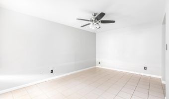 7802 DASSETT Ct T-3, Annandale, VA 22003