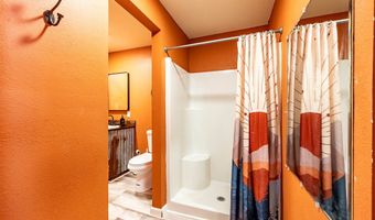 2430 BEACHVIEW Dr, Albany, GA 31705