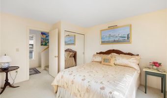5 Defenders Row, Newport, RI 02840