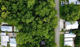 195 8Th St, Apalachicola, FL 32320