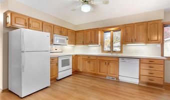 313 Glenn Rd, Albert Lea, MN 56007