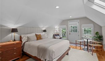 12 Half Mile Rd, Barrington, RI 02806