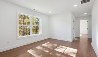 19 A Apache Dr, Brookfield, CT 06804