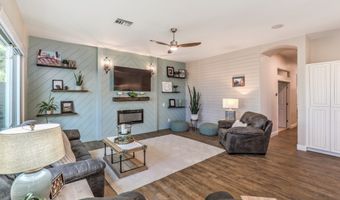 71 Fountainhead Cir, Henderson, NV 89052