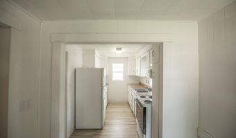 125 S Heckart St, Algona, IA 50511