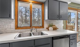 365 Spruce St E, Annandale, MN 55302