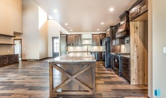 2816 E Sunflower Cir, Brandon, SD 57005