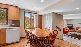 172 Shetland Dr, Amherst, NY 14221