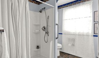 405 E Howard Ave, Arcadia, IN 46030